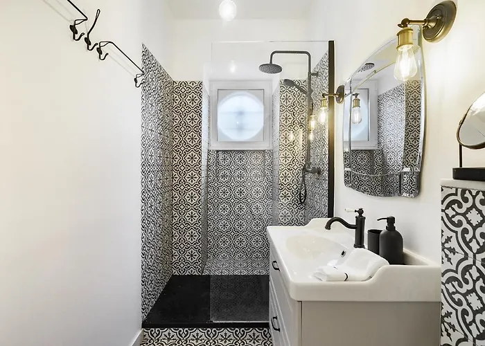 Whome Premium Alfama 2-br Great For Remote Workers & Digital Nomads