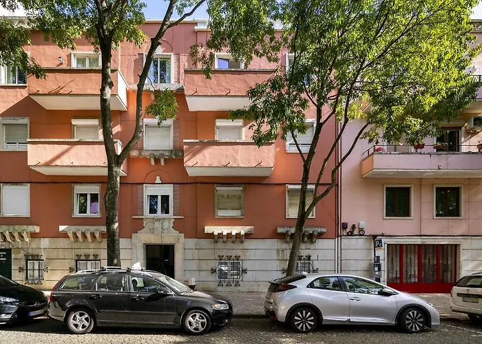 Whome Premium Alfama 2-br Great For Remote Workers & Digital Nomads