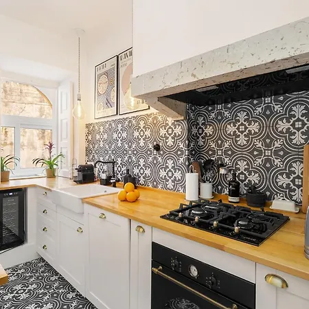 Whome Premium Alfama 2-br Great For Remote Workers & Digital Nomads Appartement *