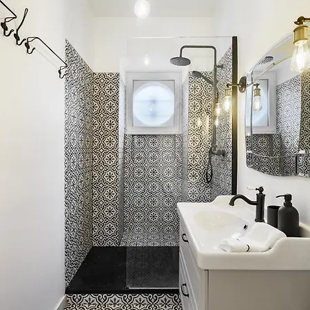 Whome Premium Alfama 2-br Great For Remote Workers & Digital Nomads