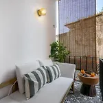 Whome Premium Alfama 2-br Great For Remote Workers & Digital Nomads * 리스본