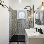 Whome Premium Alfama 2-br Great For Remote Workers & Digital Nomads